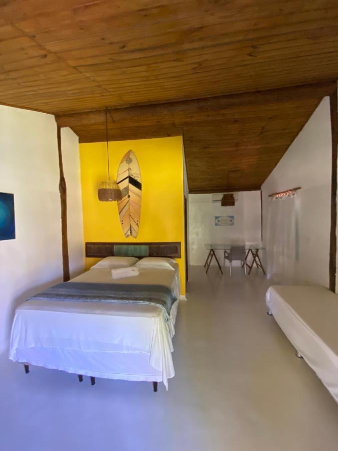 Bahia Surf Camp Hotell Abrantes Exteriör bild