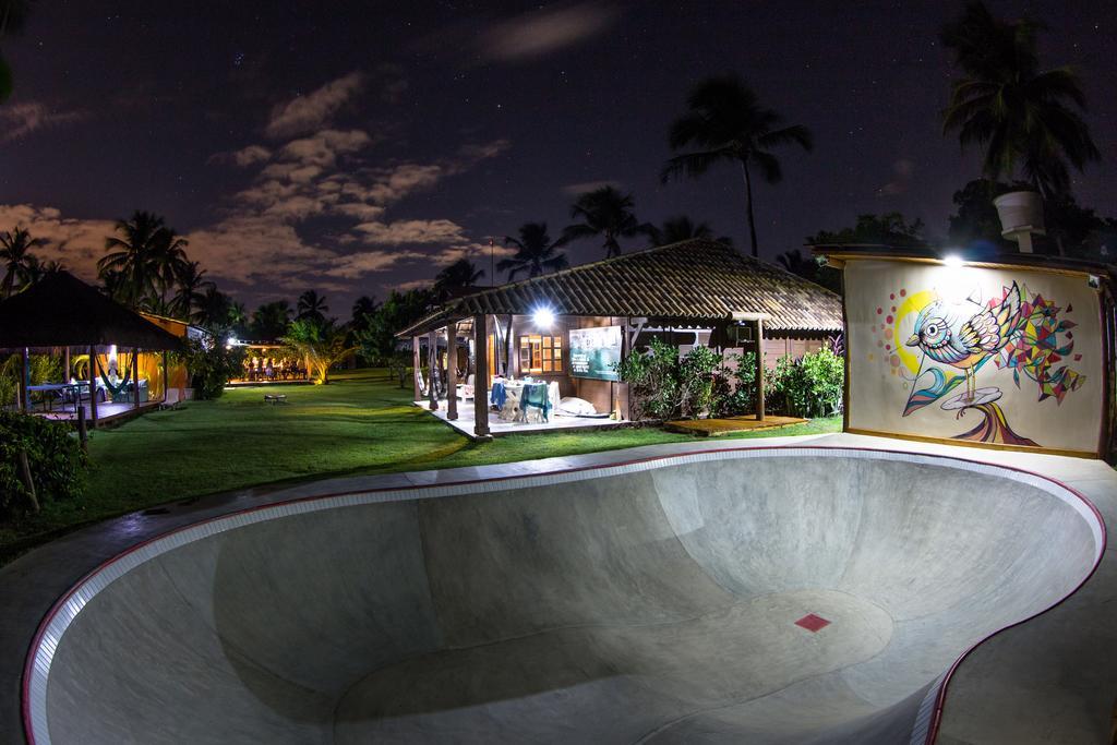 Bahia Surf Camp Hotell Abrantes Exteriör bild