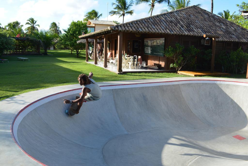 Bahia Surf Camp Hotell Abrantes Exteriör bild